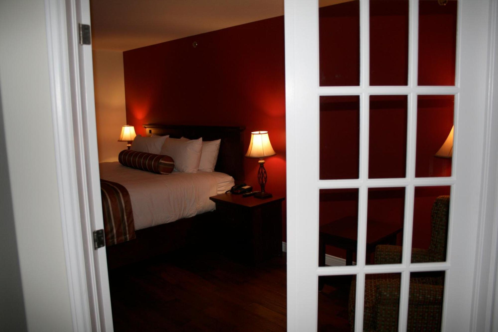 Lanes Riverhouse Inn & Cottages Montague Quarto foto